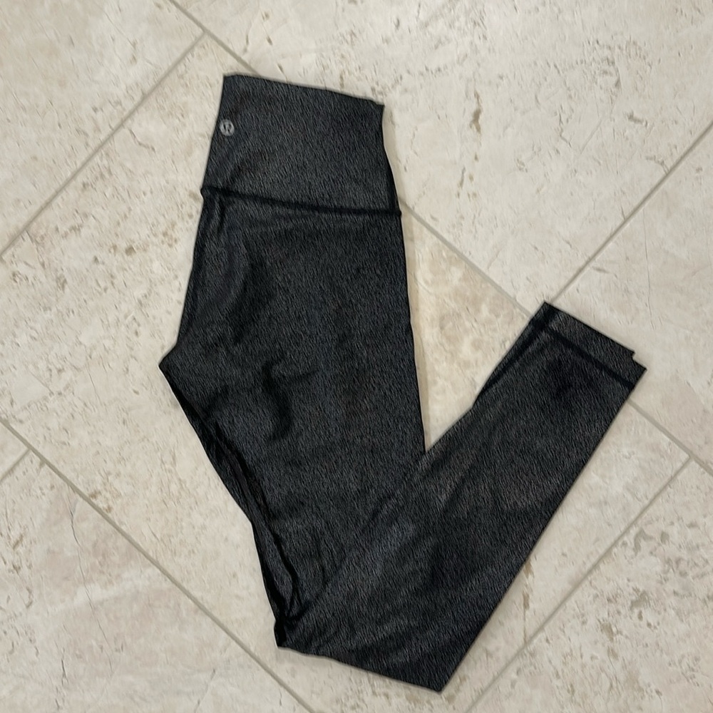 lululemon foil shine luxtreme wunder under 28” size 4